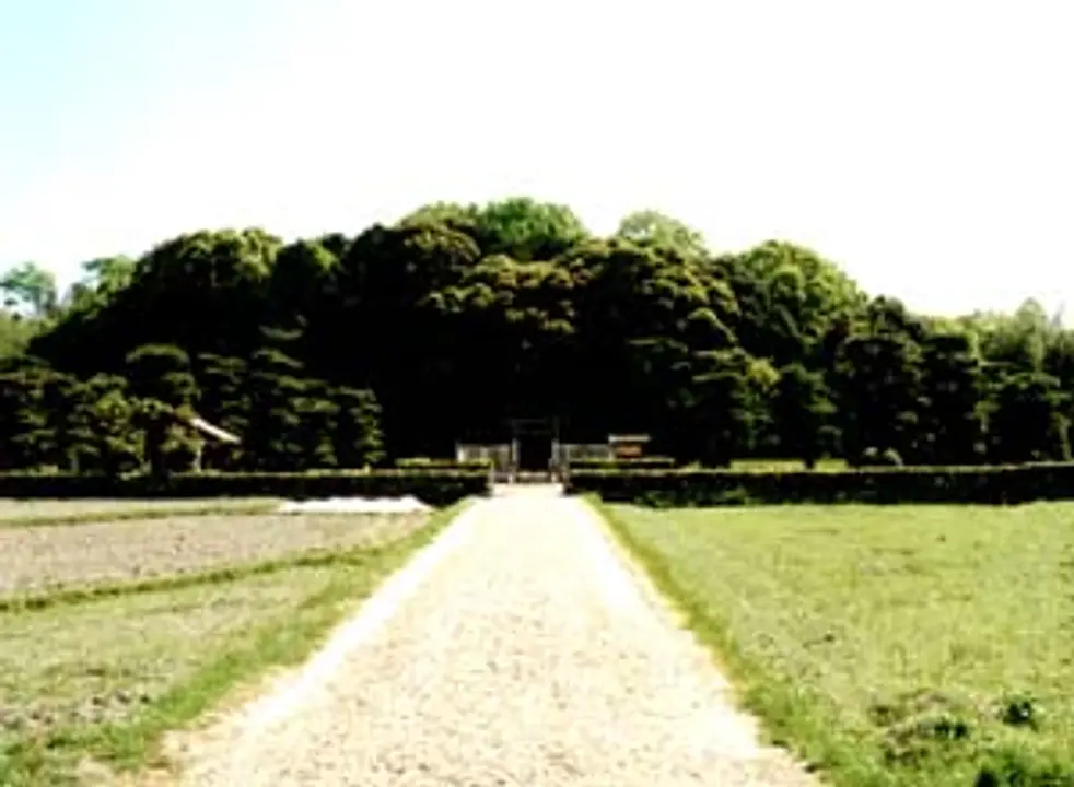 Shotoku(Koken)-Ryō Tumulus (Takaｄuka Tumulus)